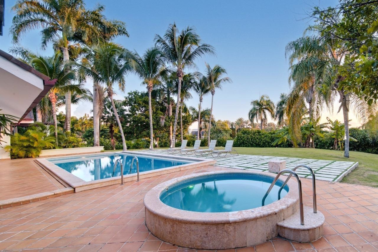 3a7d0703-f7a0-4107-8b1a-2a32012d7c7b