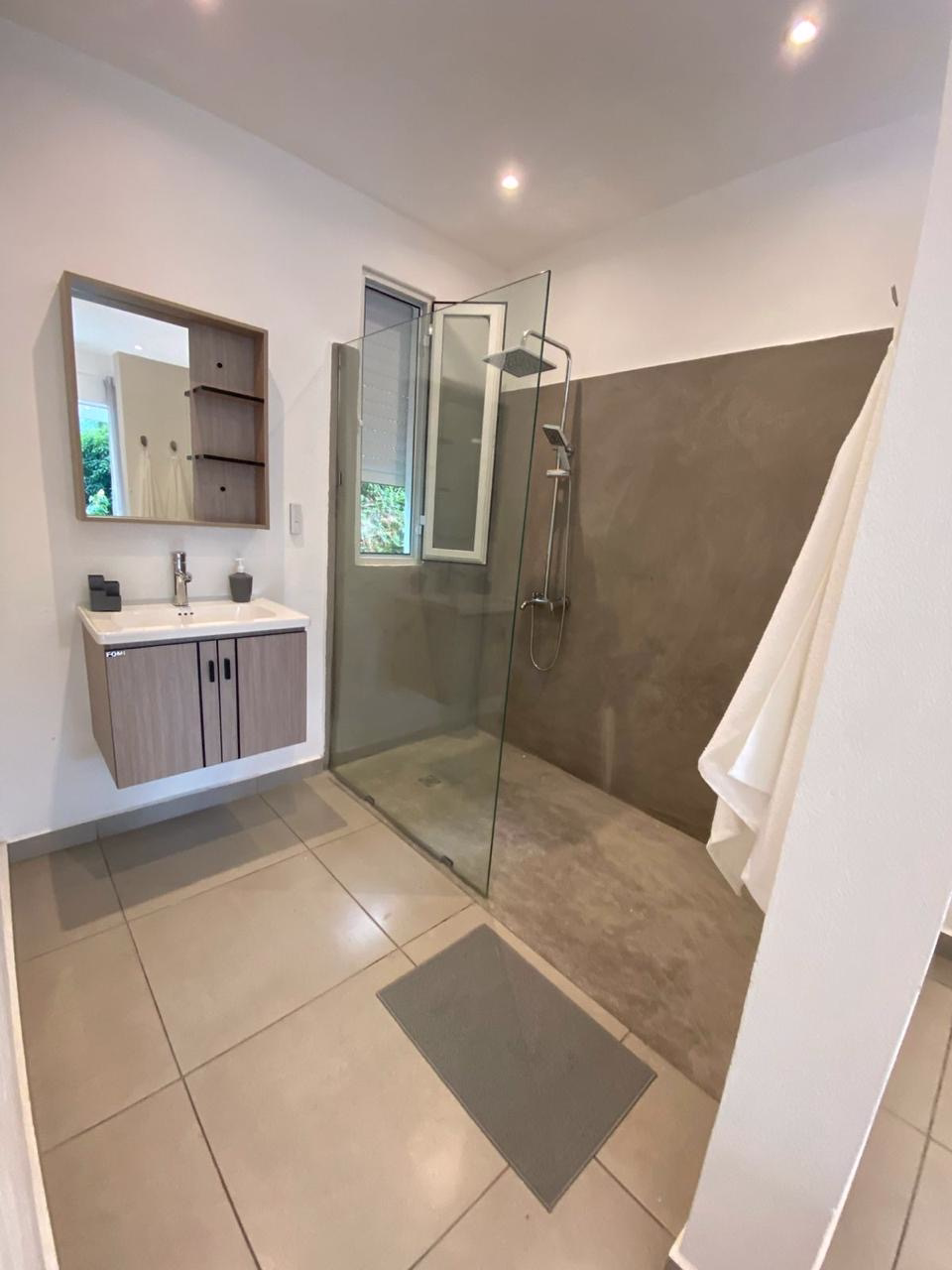 c814fd5a-068c-4718-be9a-98c2918c685e