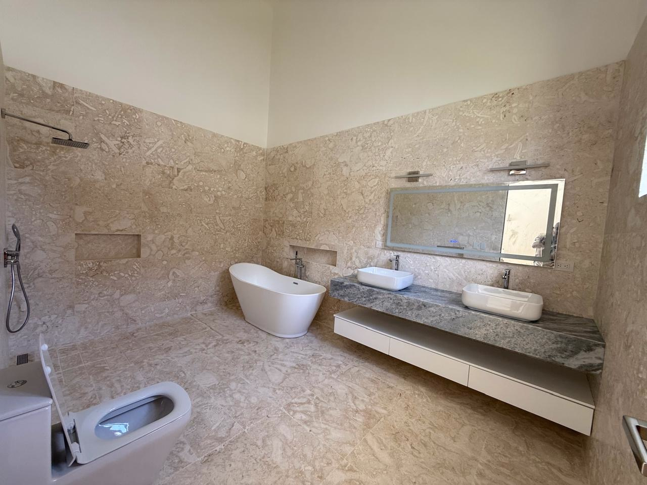 207b4d91-2f42-4497-ae33-8833664feed8