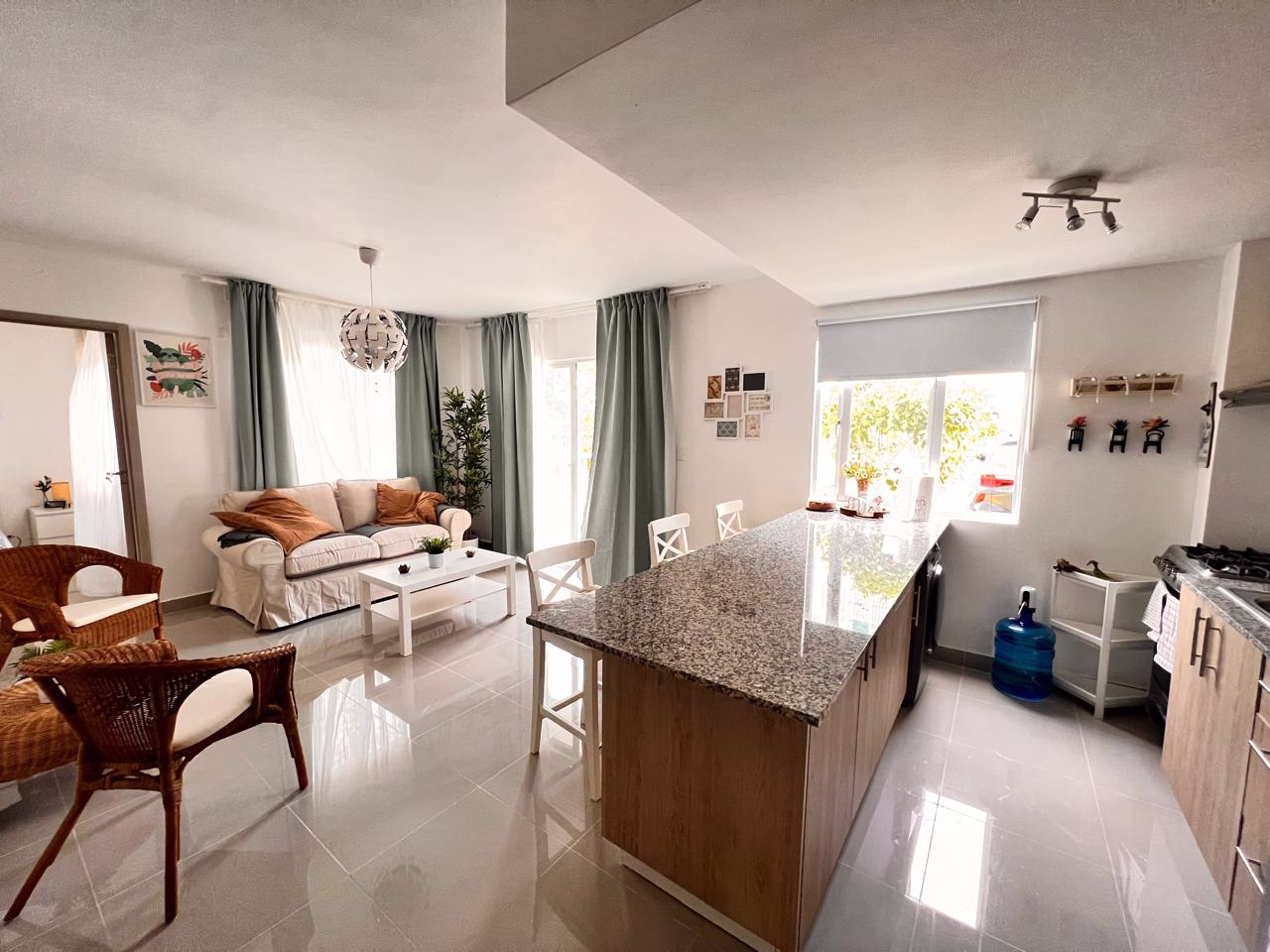 6e11e661-b98b-420e-8d72-c8554e5c346b